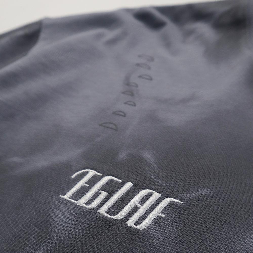 R//W Badges Boxy Tee (Cool Grey)