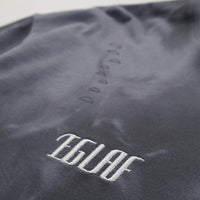 R//W Badges Boxy Tee (Cool Grey)